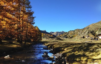  FONTCOUVERTE EN AUTOMNE, la balade automnale dans la Clarée. 